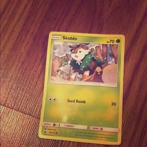Skiddo Pokémon card